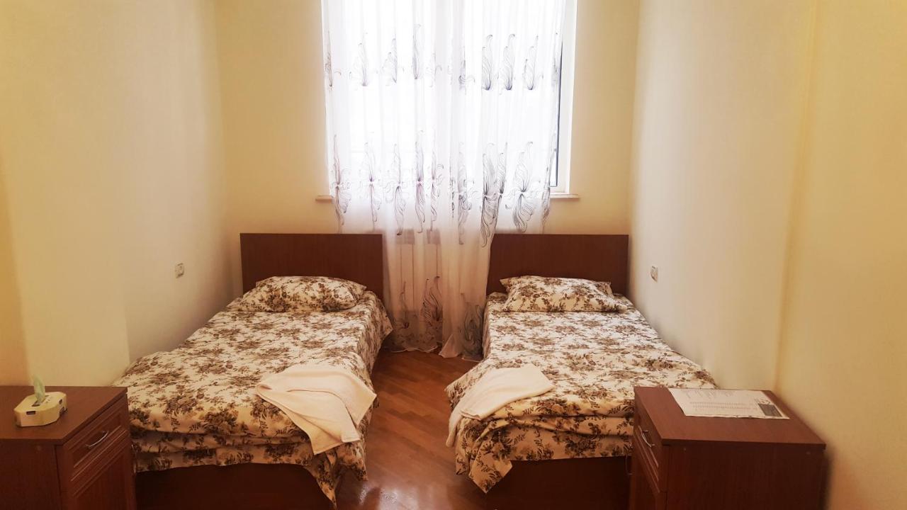 Friendship Hostel & Tours Ереван Экстерьер фото