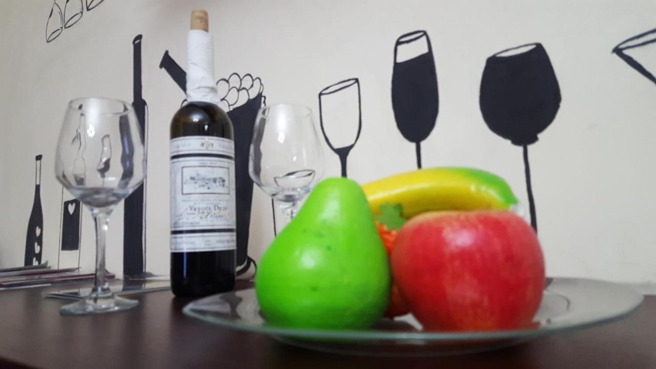 Friendship Hostel & Tours Ереван Экстерьер фото